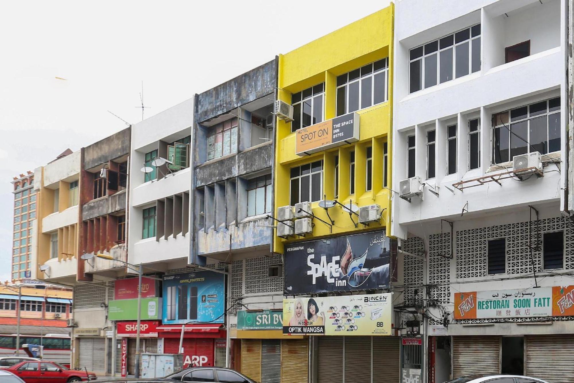Spot On 90587 The Space Inn Kuala Terengganu Eksteriør billede